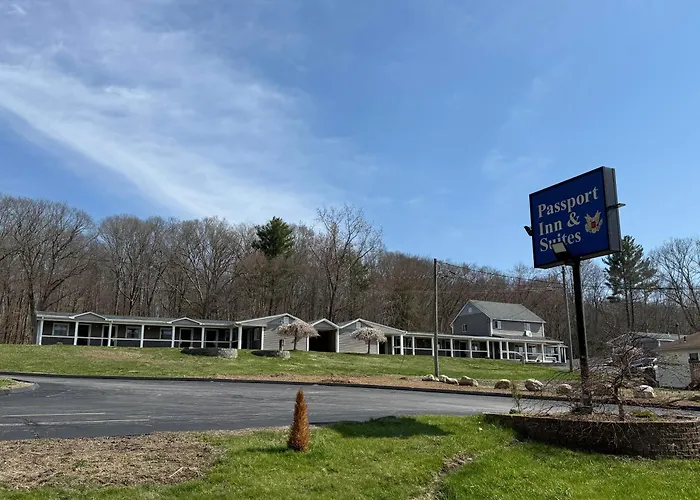Passport Inn & Suites
