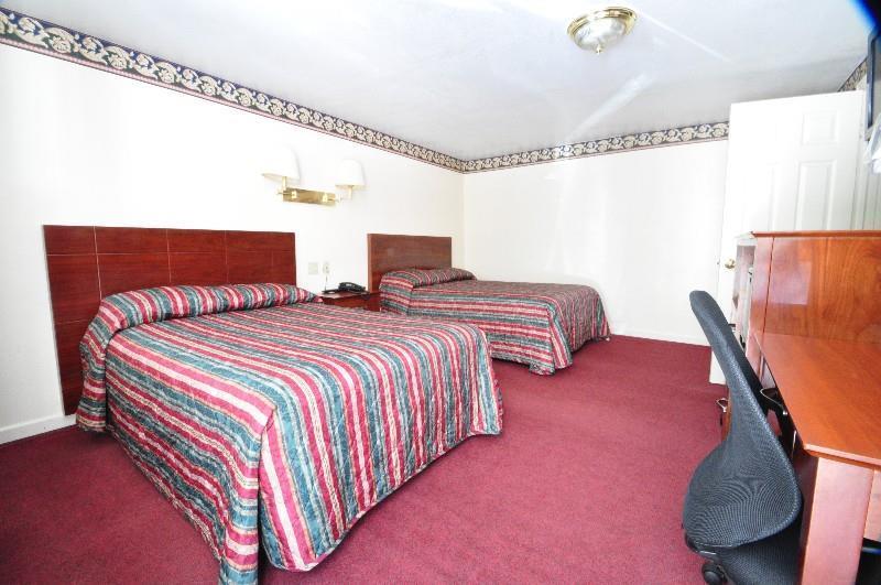 Motel Passport & 2*